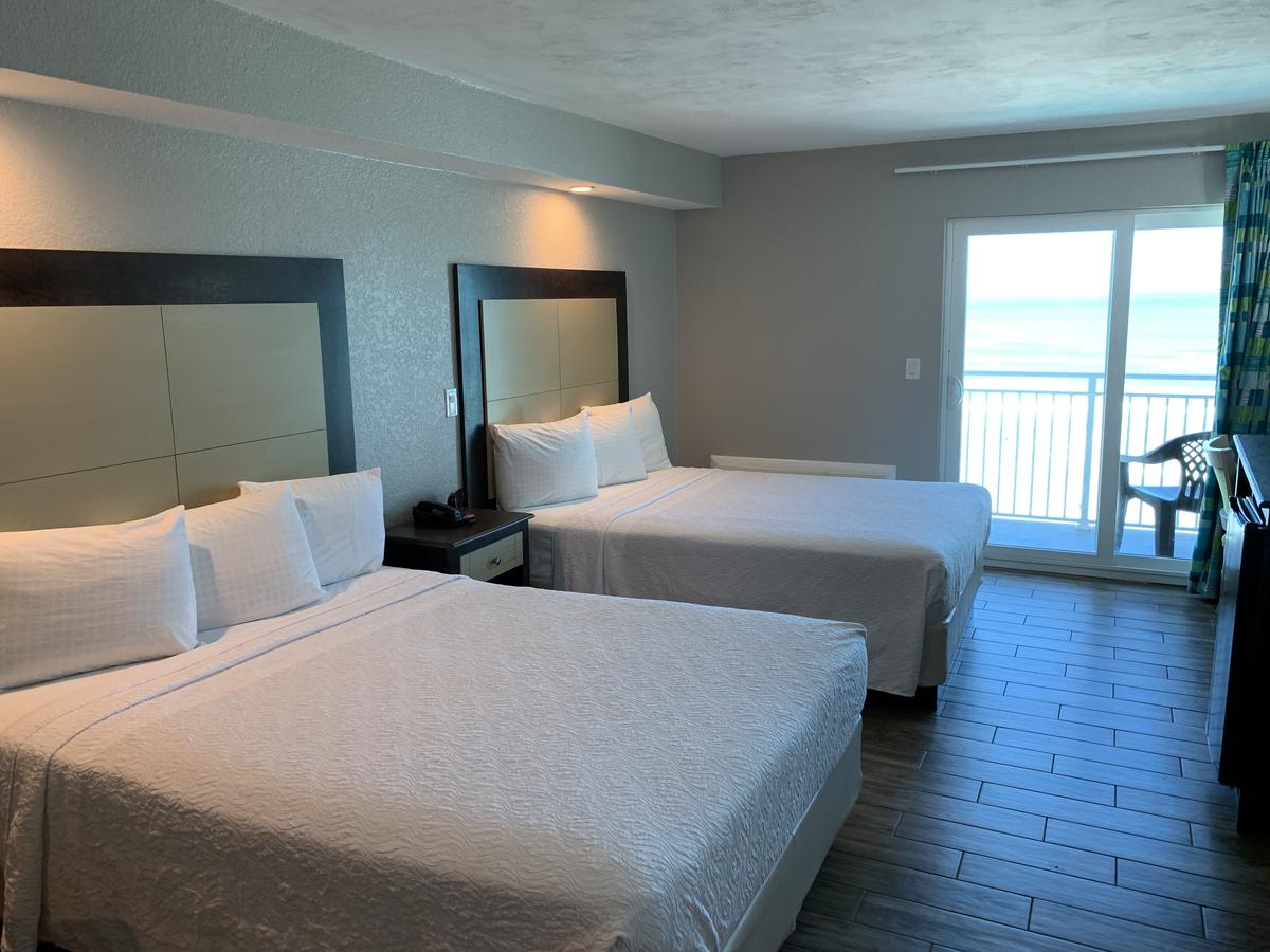 Boardwalk Inn And Suites - thumb 34
