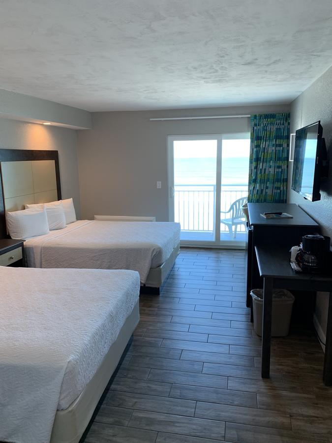 Boardwalk Inn And Suites - thumb 42