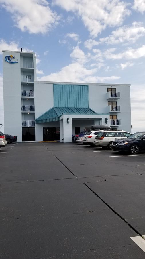 Beachside Hotel - thumb 9