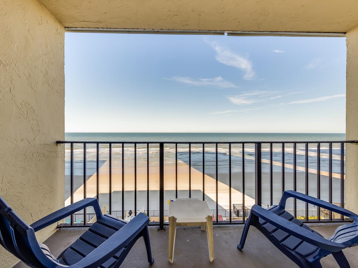Beachside Hotel - thumb 3