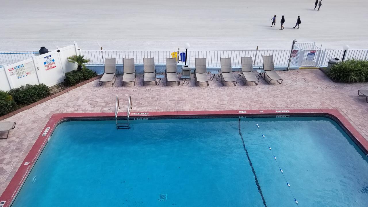 Beachside Hotel - thumb 18