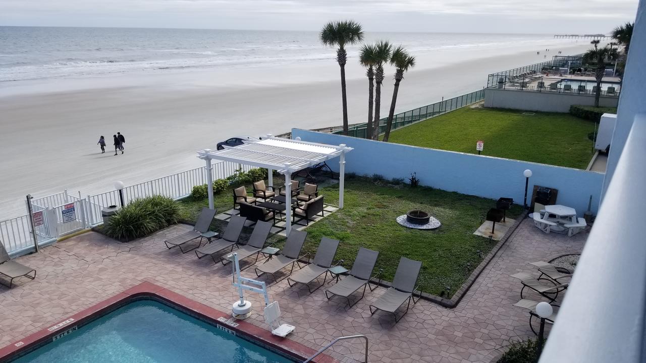 Beachside Hotel - thumb 19