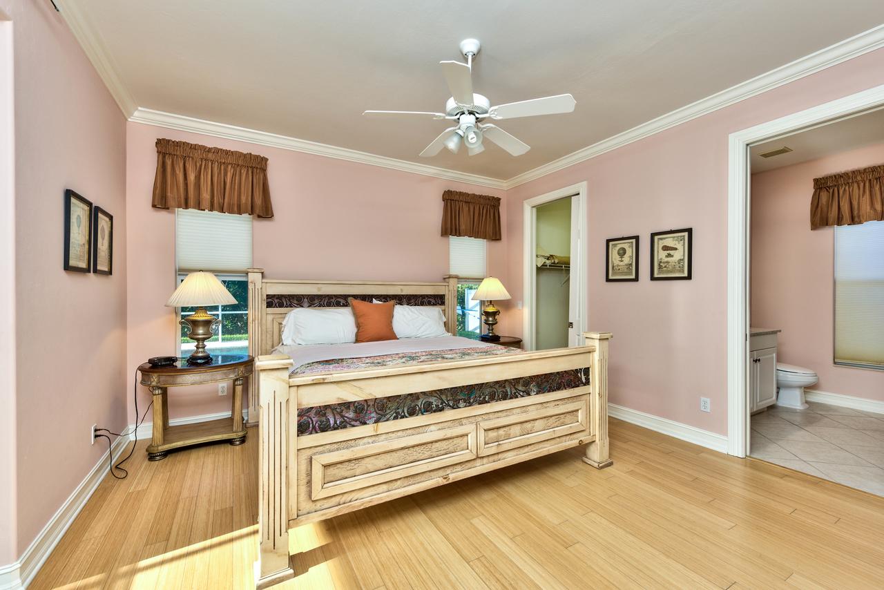 Neapolitan Vacation Rental - thumb 21