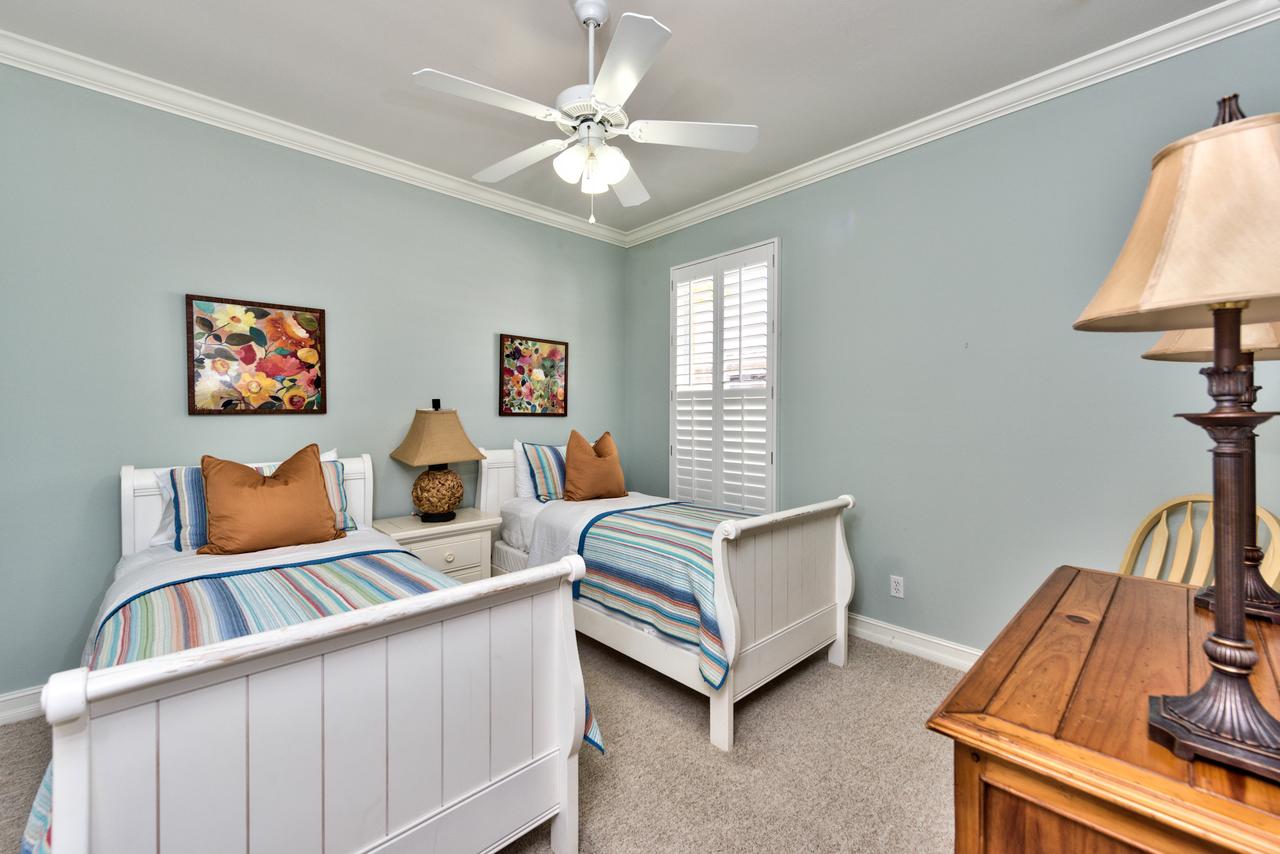 Neapolitan Vacation Rental - thumb 13