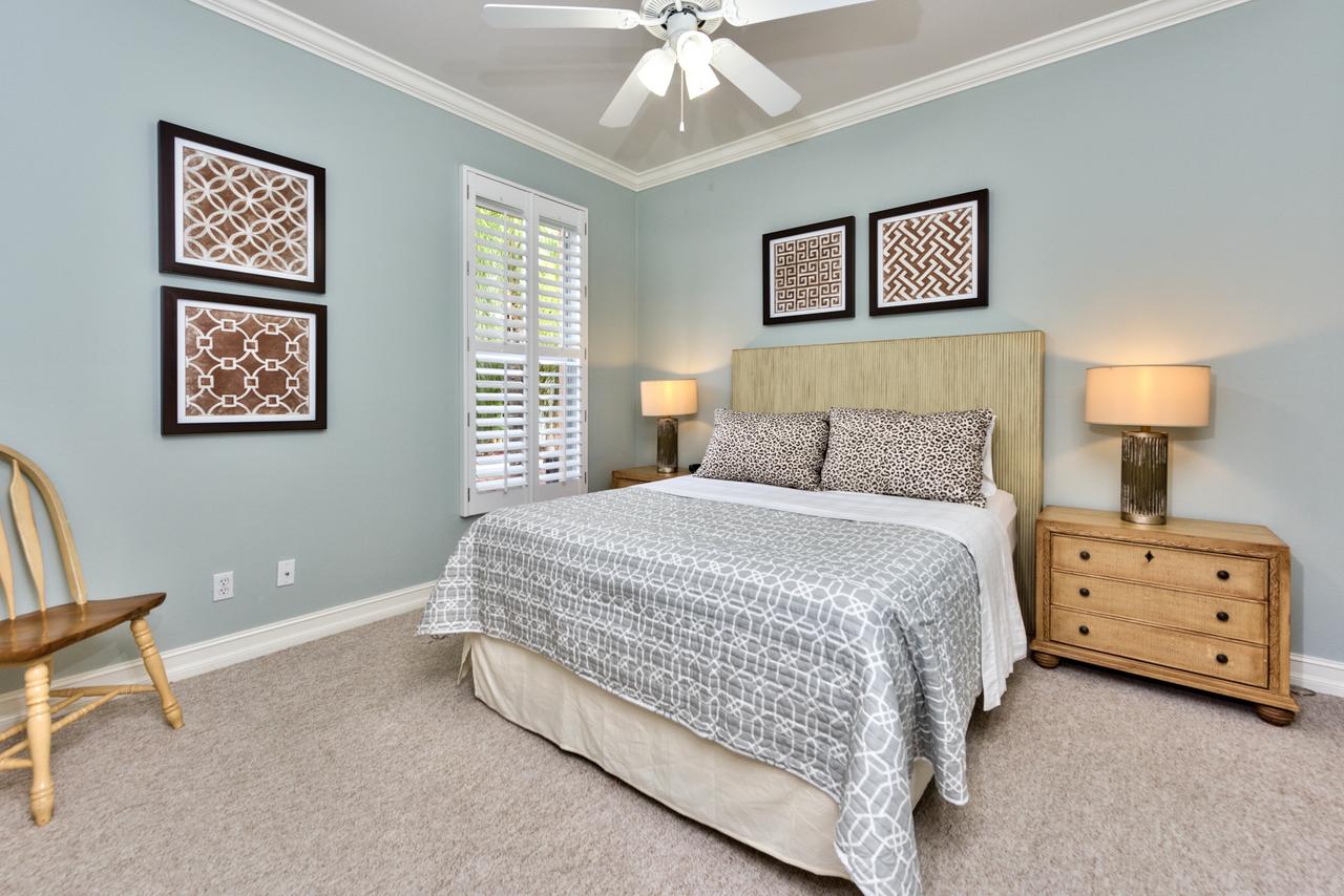 Neapolitan Vacation Rental - thumb 11