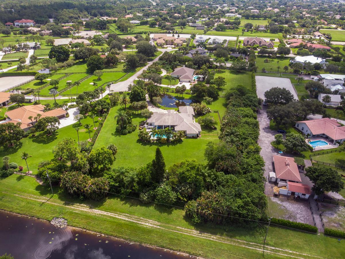 Luxuriant Estate Wellington - thumb 40