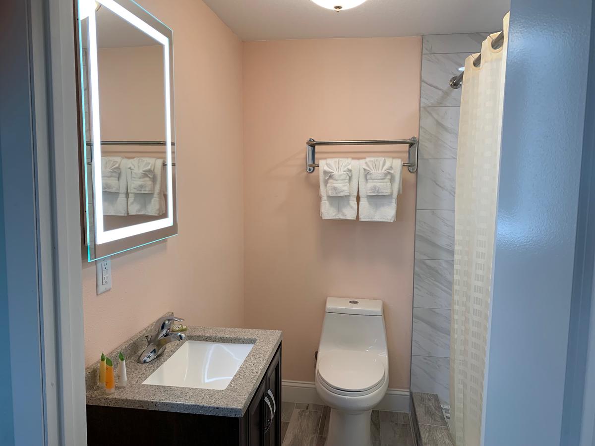 Atlantic Shores Motel - thumb 33