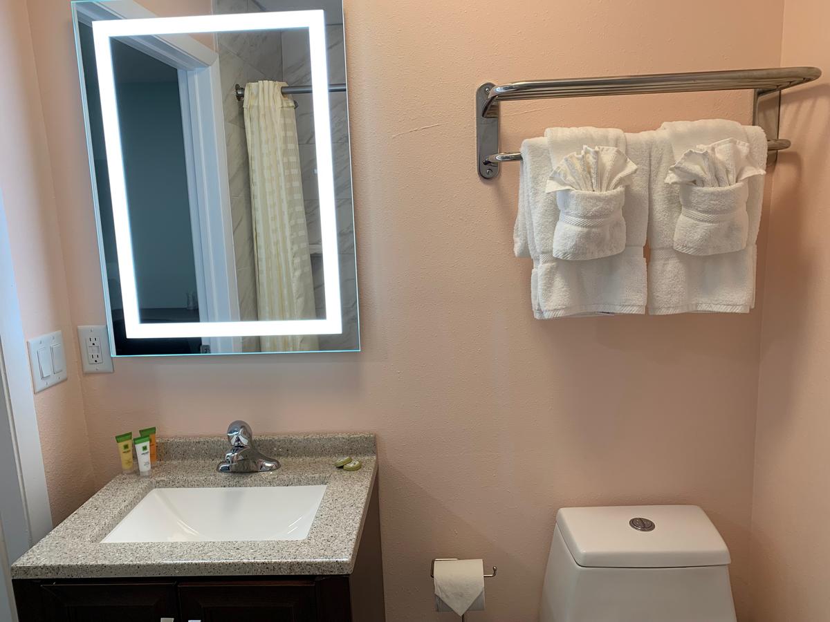 Atlantic Shores Motel - thumb 36
