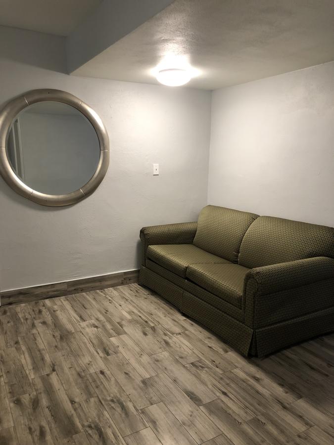 Bay Breeze Inn - thumb 1