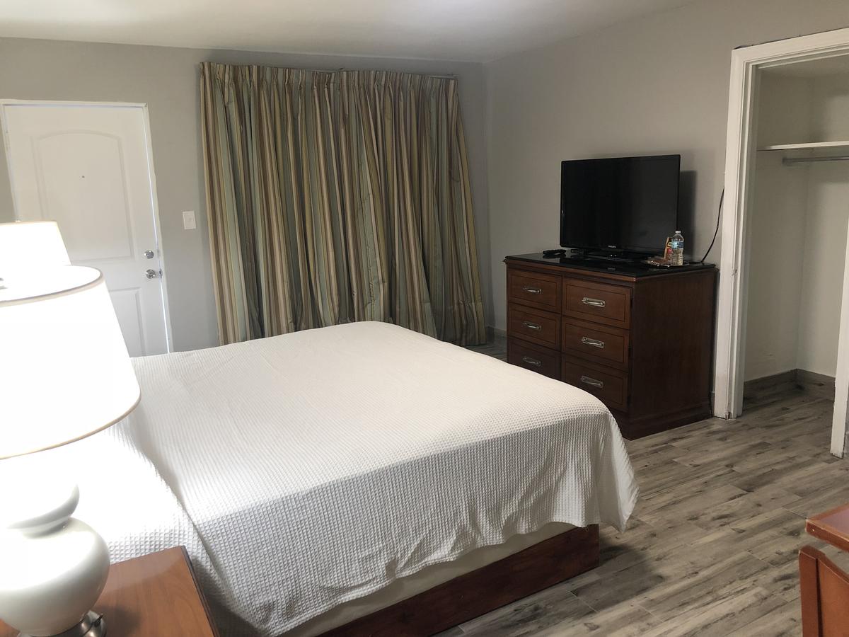 Bay Breeze Inn - thumb 3