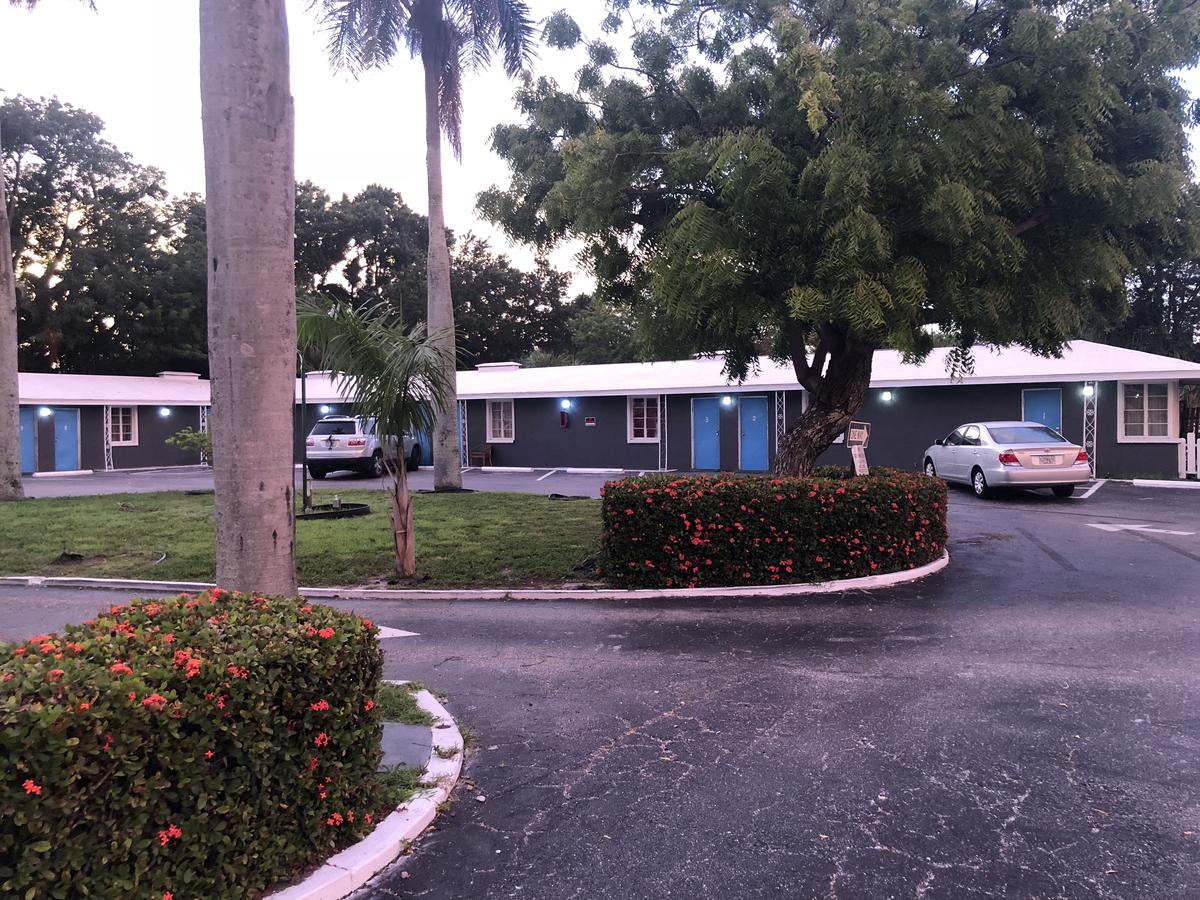 Bay Breeze Inn - thumb 16
