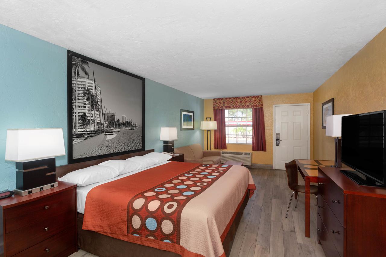Super 8 By Wyndham Bradenton Sarasota Area - thumb 11