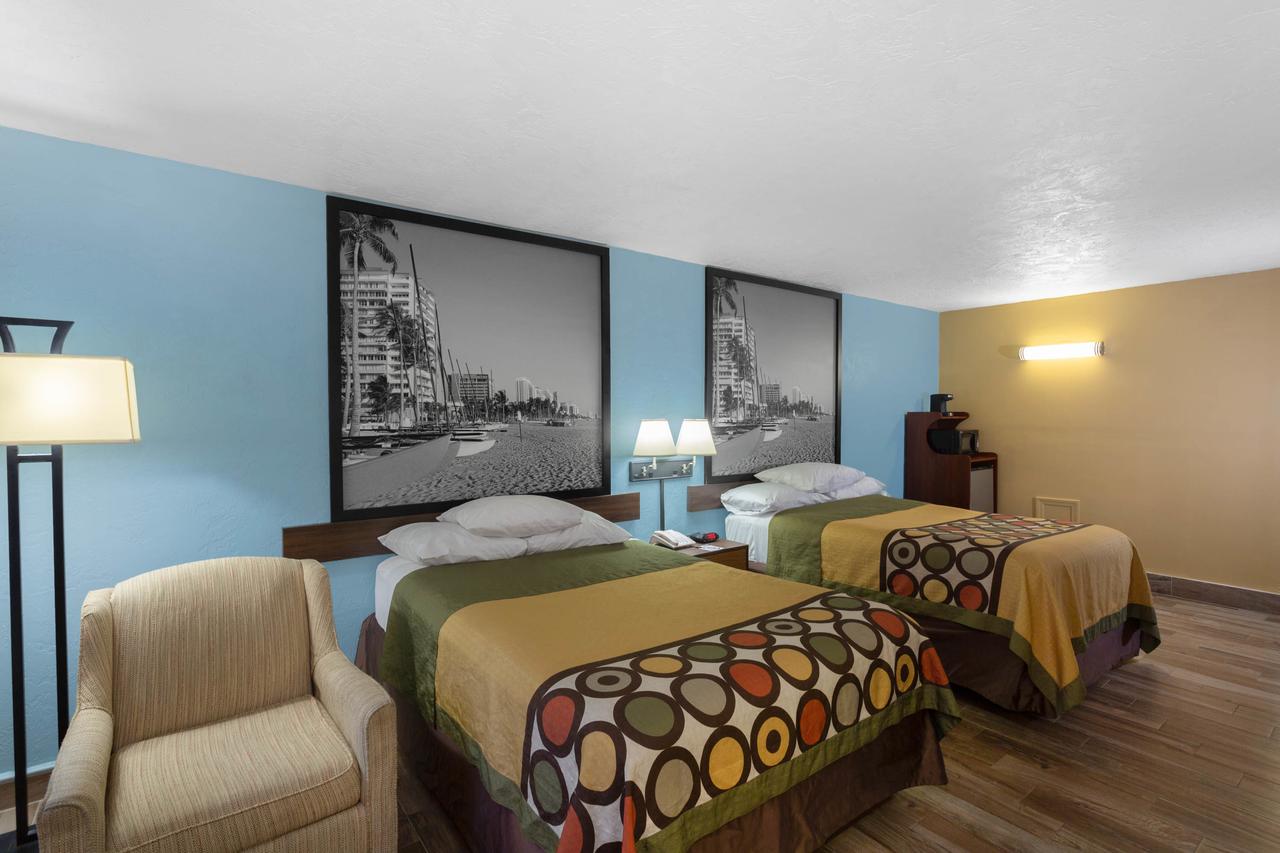 Super 8 By Wyndham Bradenton Sarasota Area - thumb 8