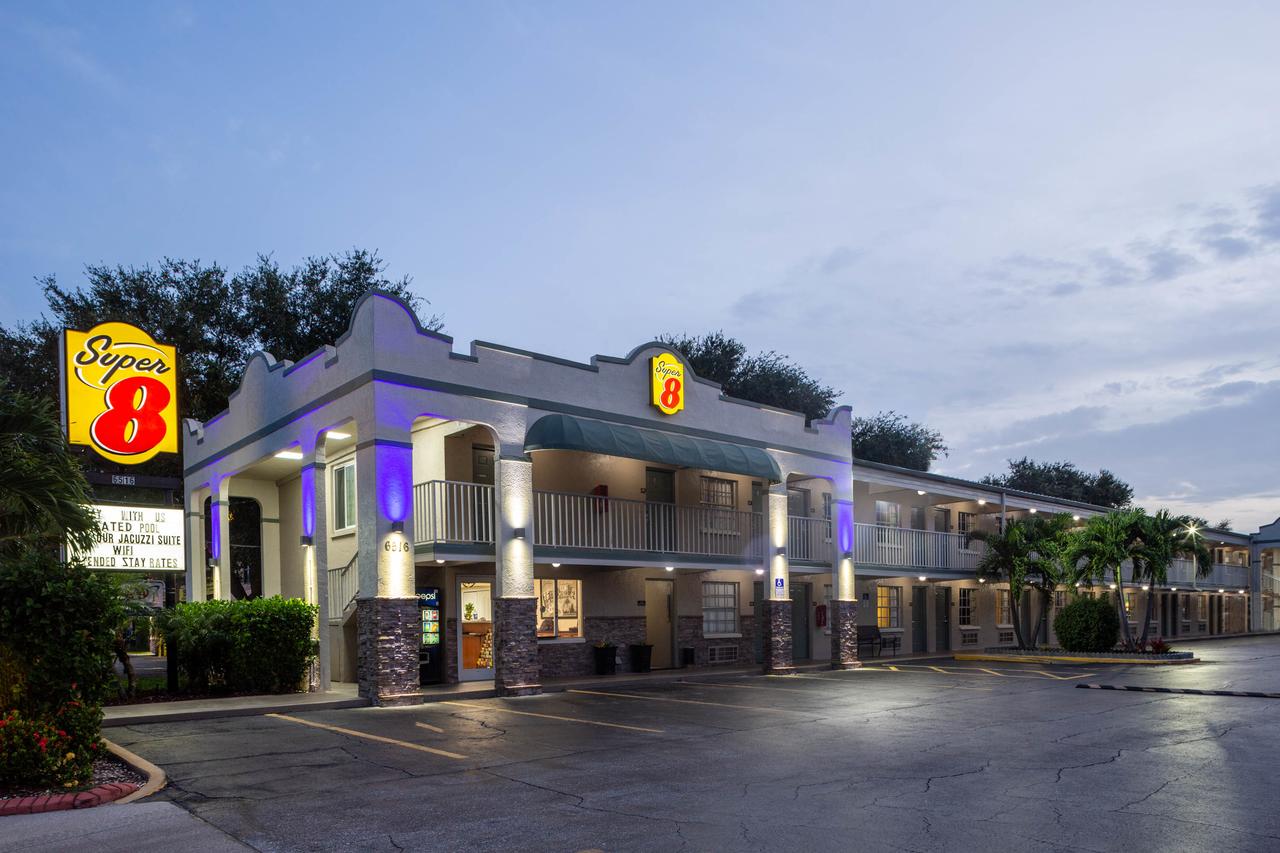 Super 8 By Wyndham Bradenton Sarasota Area - thumb 0