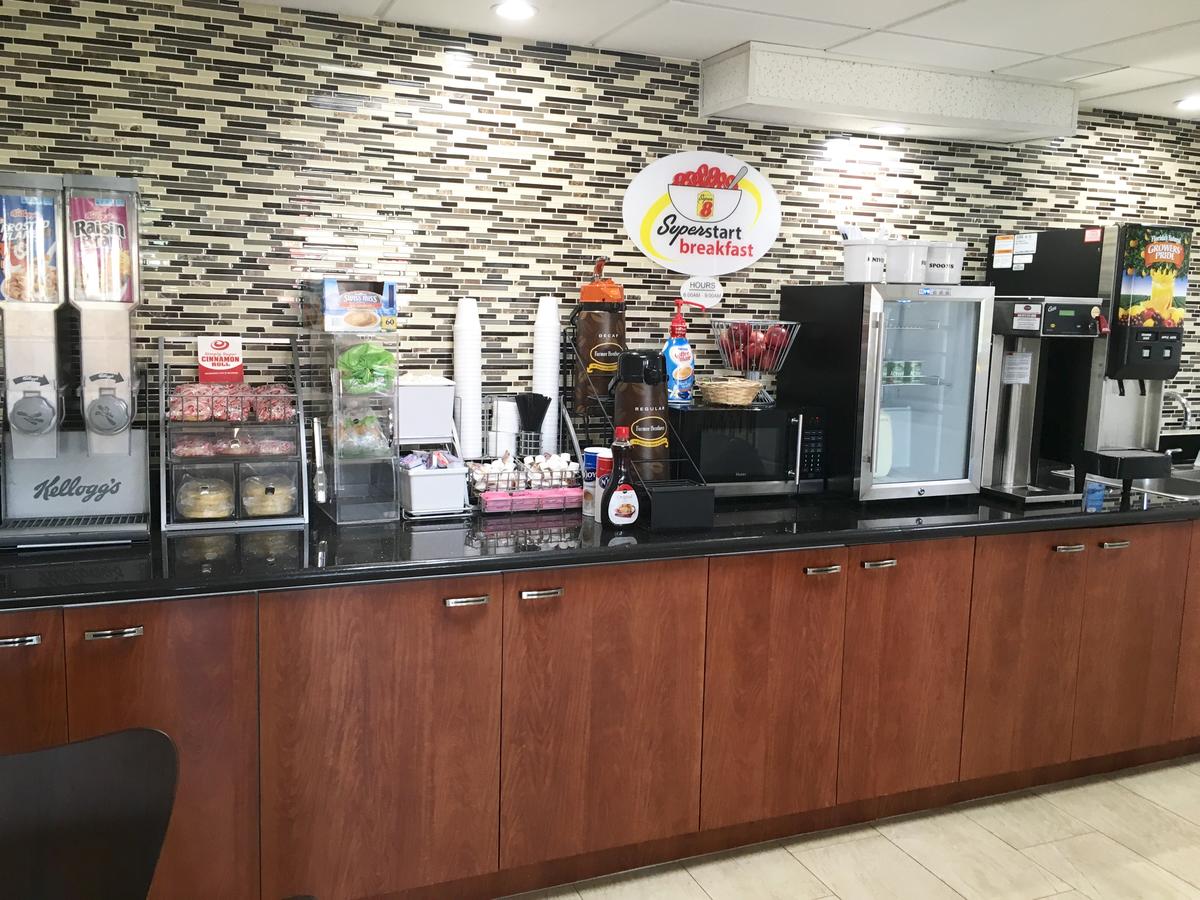 Super 8 By Wyndham Bradenton Sarasota Area - thumb 5