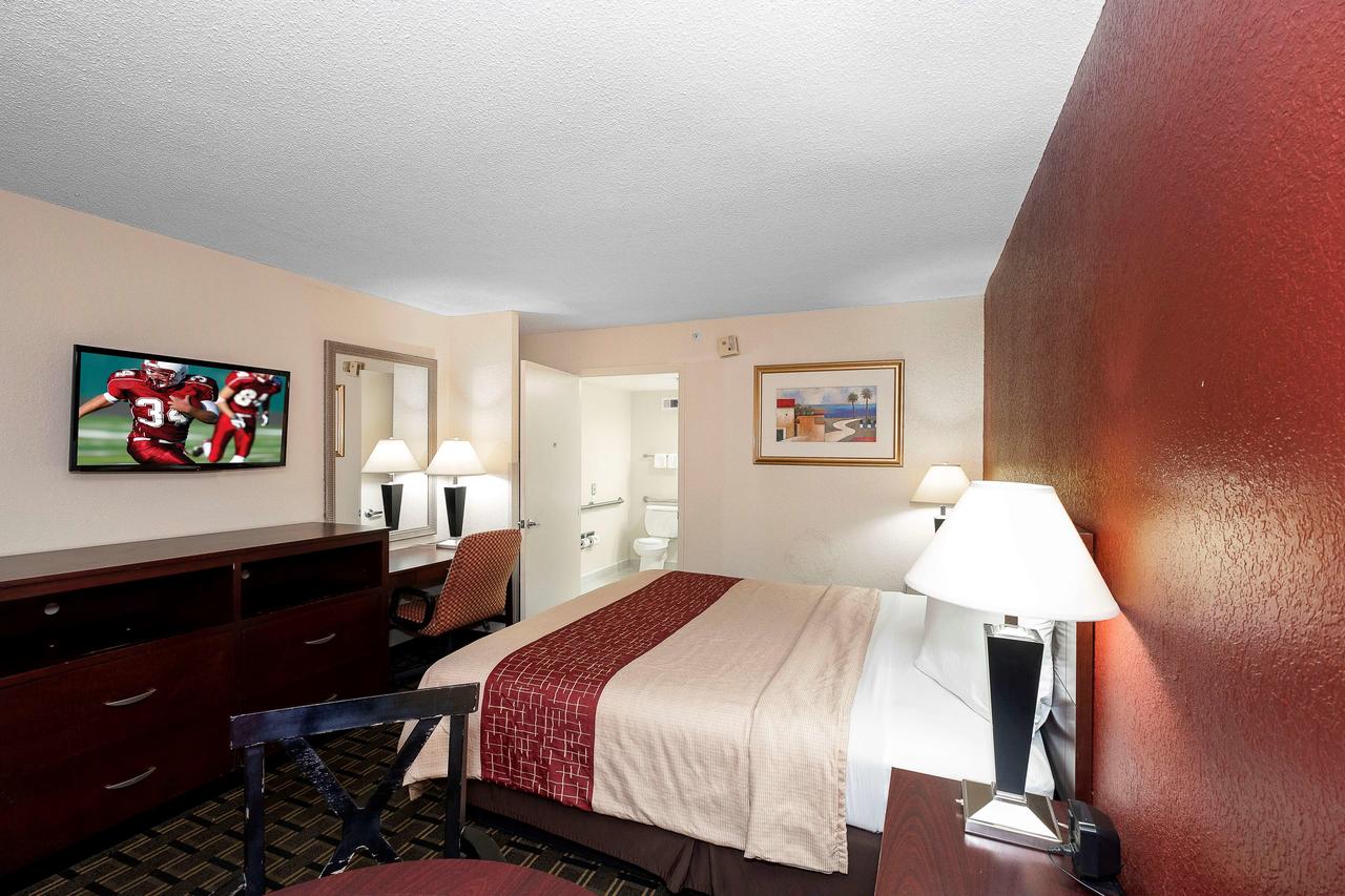 Red Roof Inn Ellenton - thumb 7
