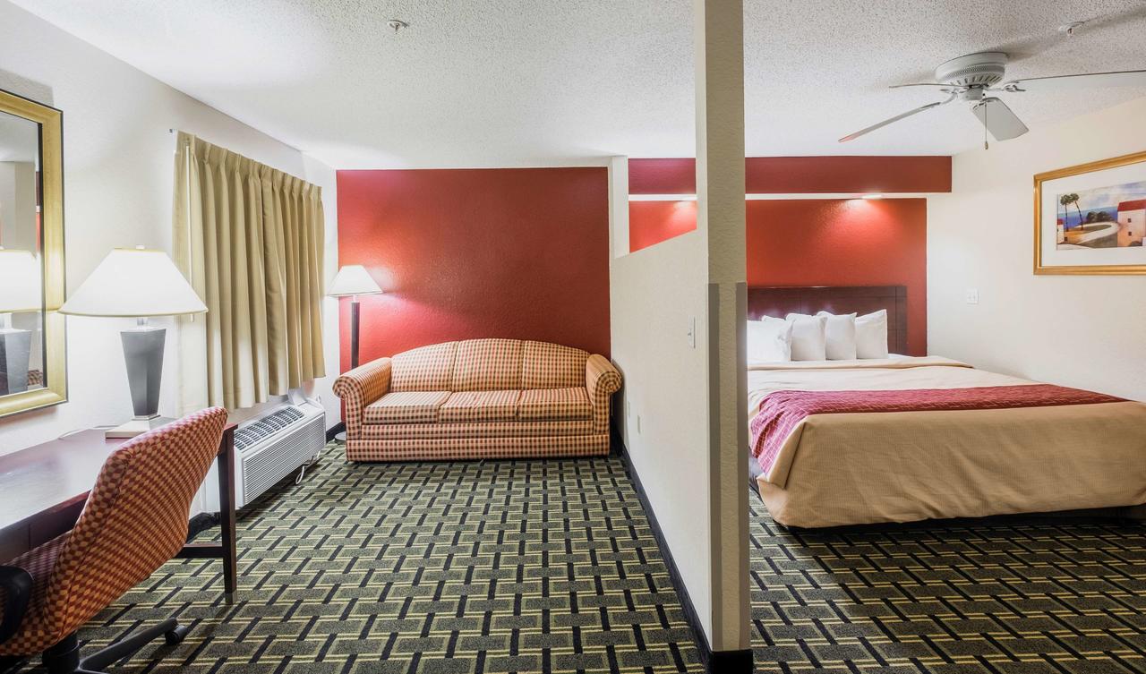 Red Roof Inn Ellenton - thumb 1