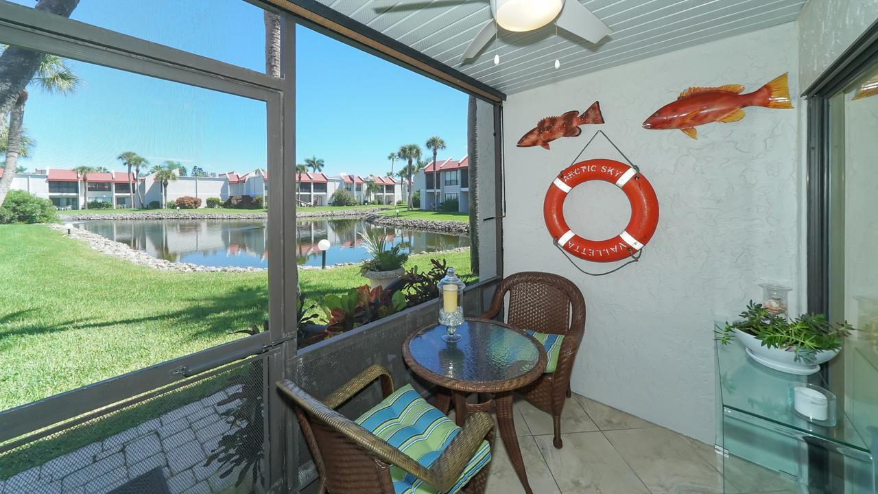 Runaway Bay Apartment 176 - thumb 12