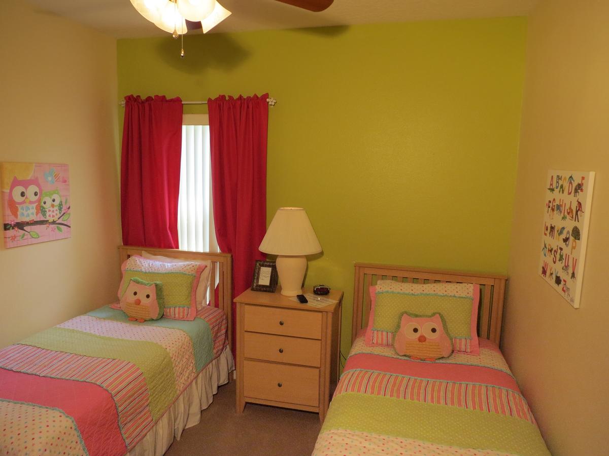 Five Bedroom Kissimmee Pool Home - thumb 1