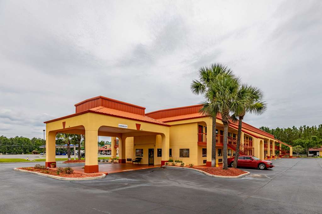 Econo Lodge Cumberland - thumb 1