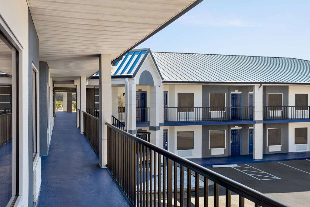 Days Inn Kingsland - thumb 3