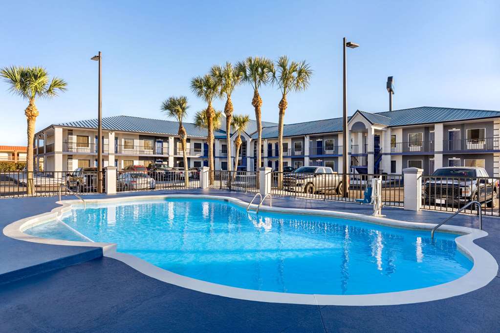 Days Inn Kingsland - thumb 13