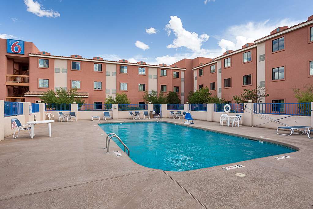 Motel 6 Page - thumb 19
