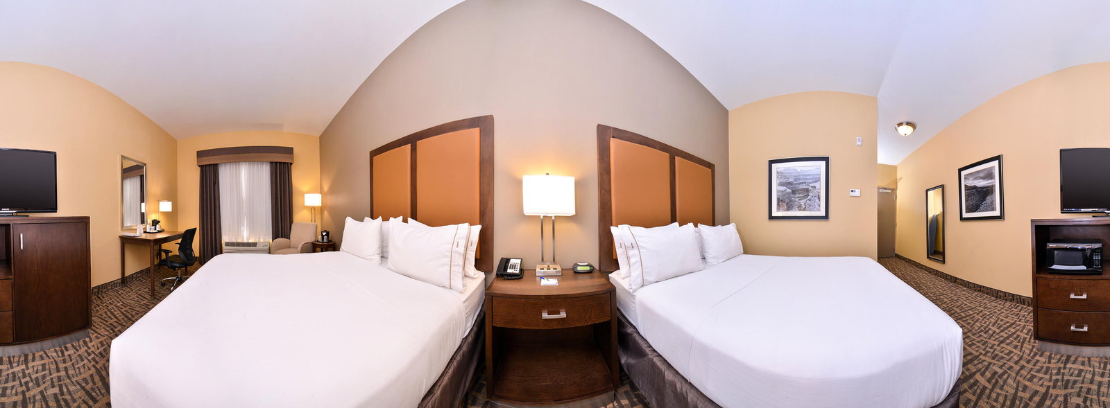 Holiday Inn Express & Suites Page - thumb 9