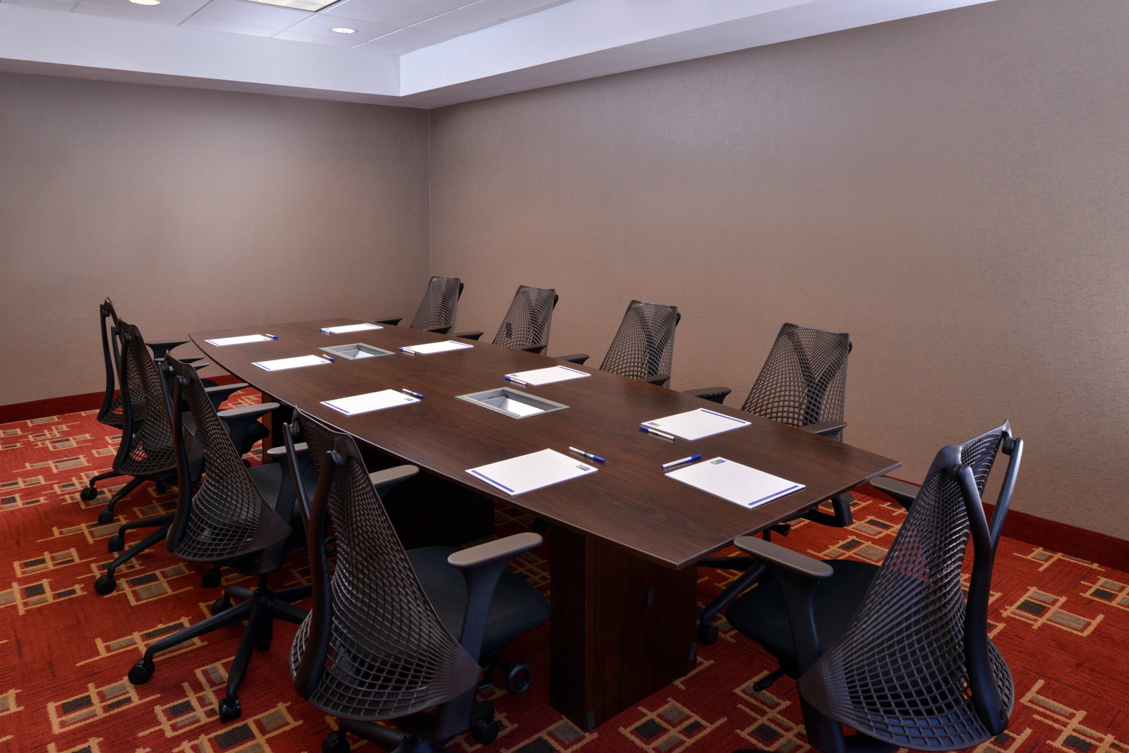 Holiday Inn Express & Suites Page - thumb 22