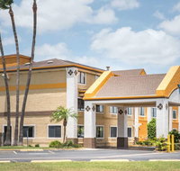 Super 8 Harlingen - Accommodation Los Angeles