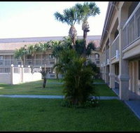 Plaza Inn and Suites - Accommodation Los Angeles