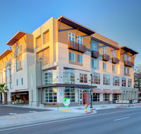 Holiday Inn Windsor Wine Country - Accommodation Los Angeles