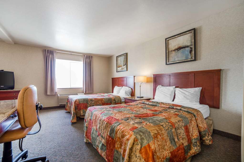 Rodeway Inn & Suites - thumb 10