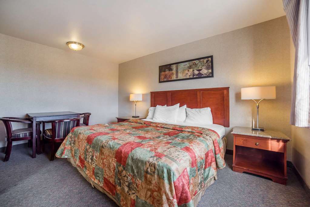 Rodeway Inn & Suites - thumb 12