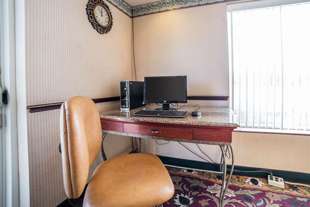 Rodeway Inn & Suites - thumb 17