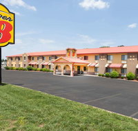 Super 8 Bowling Green - Accommodation Los Angeles