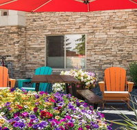 Wood River Inn  Suites - Accommodation Los Angeles