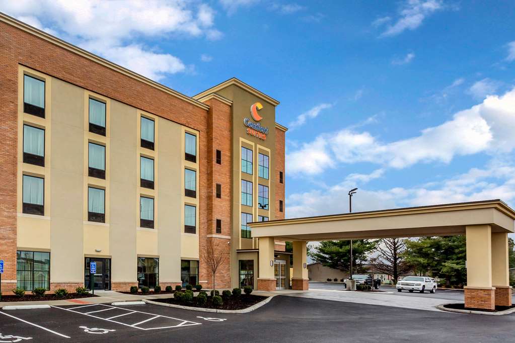 Comfort Suites - thumb 1