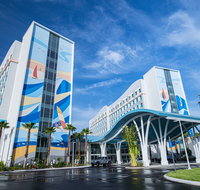 Surfside Inn  Suites at Universal's - Accommodation Los Angeles