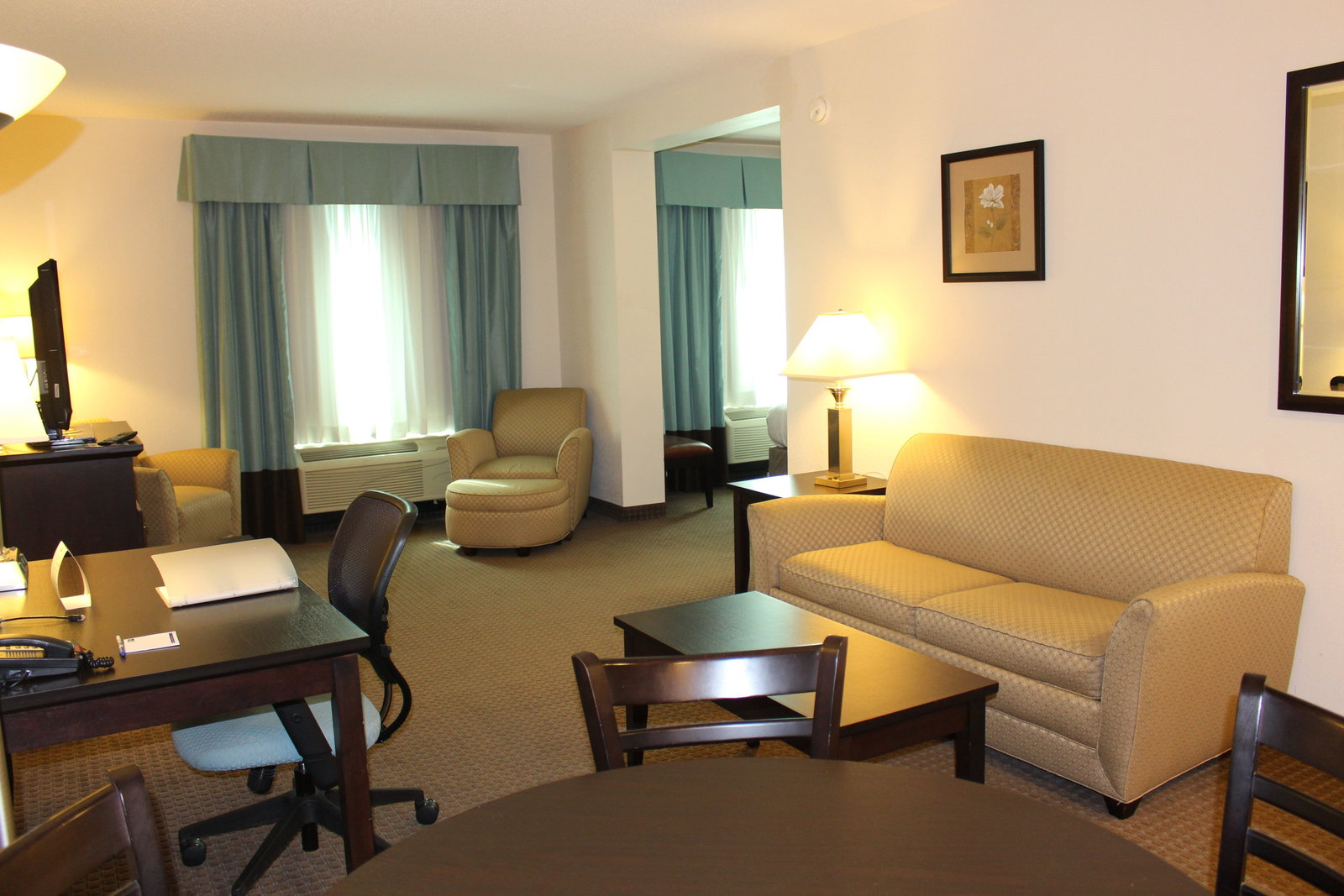 Holiday Inn Express & Suites Mobile West - thumb 14