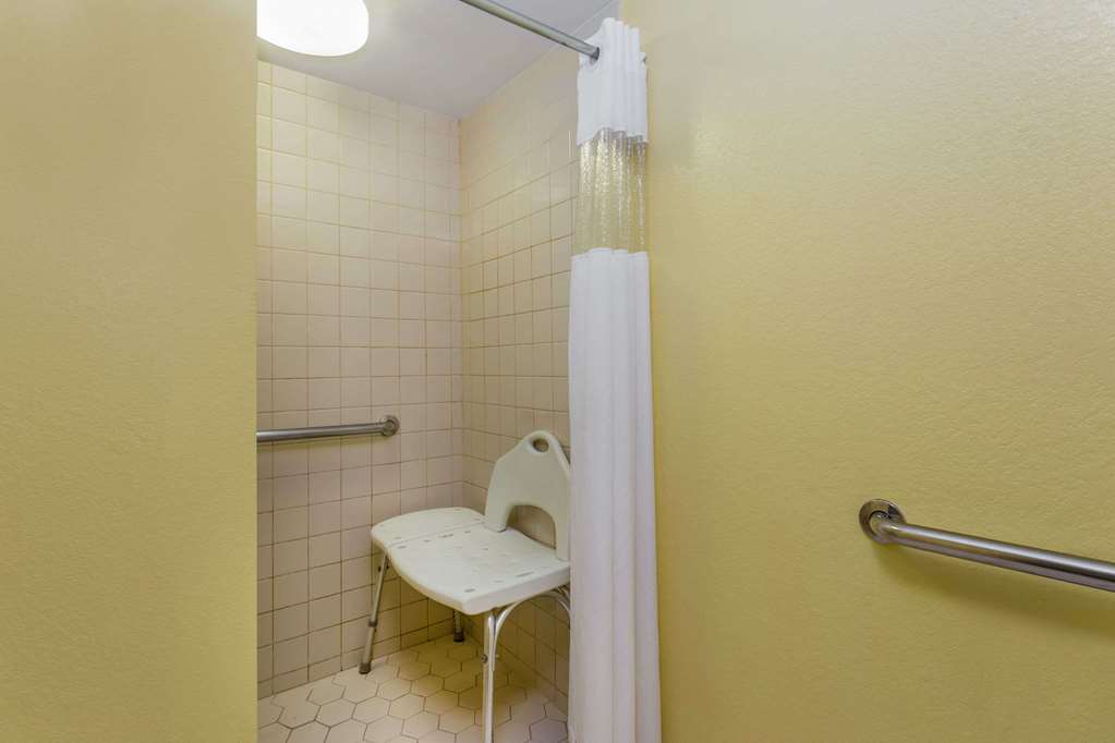 Baymont Inn/Stes Mobile/Tillmans Corner - thumb 3
