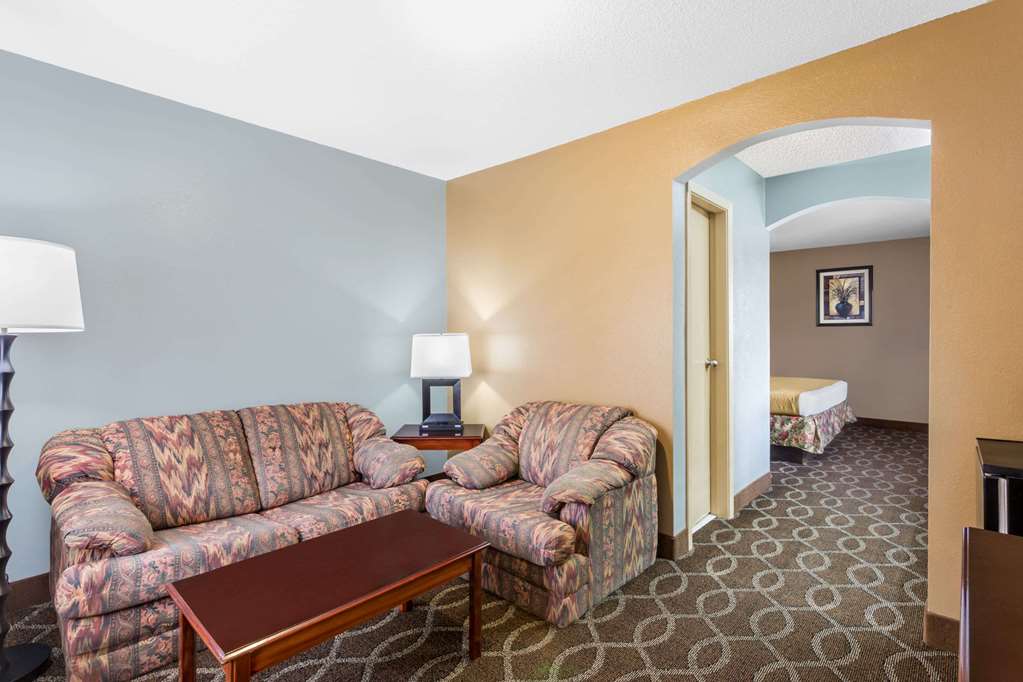 Baymont Inn/Stes Mobile/Tillmans Corner - thumb 4