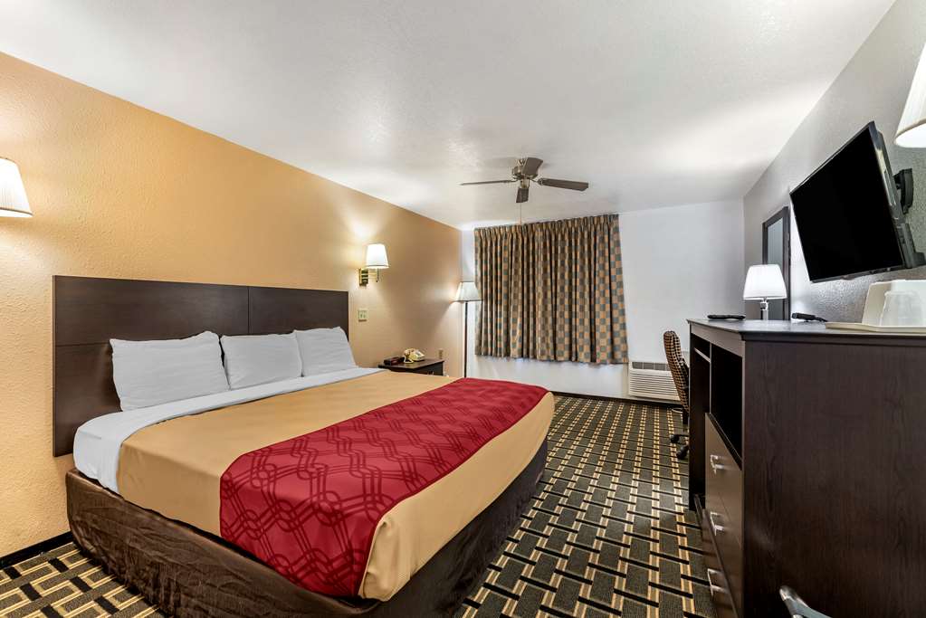 Econo Lodge La Junta - thumb 2