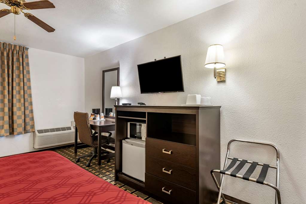 Econo Lodge La Junta - thumb 7