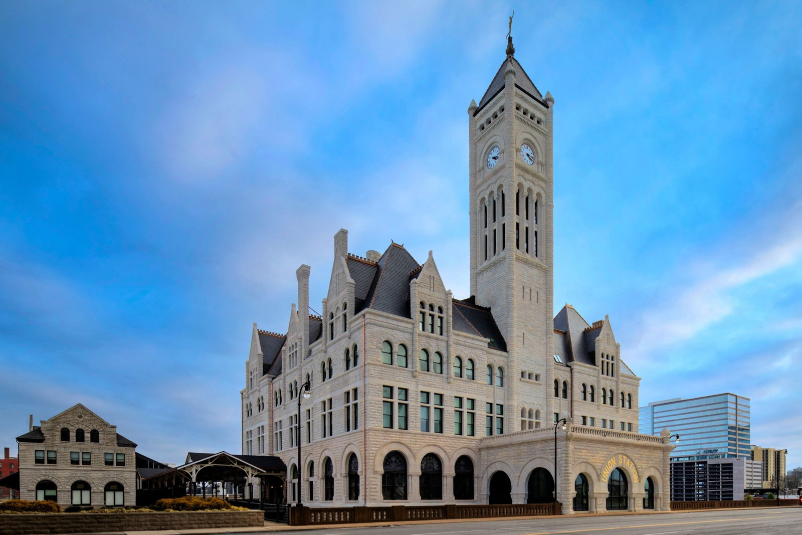 Union Station Hotel Autograph Collection - thumb 0
