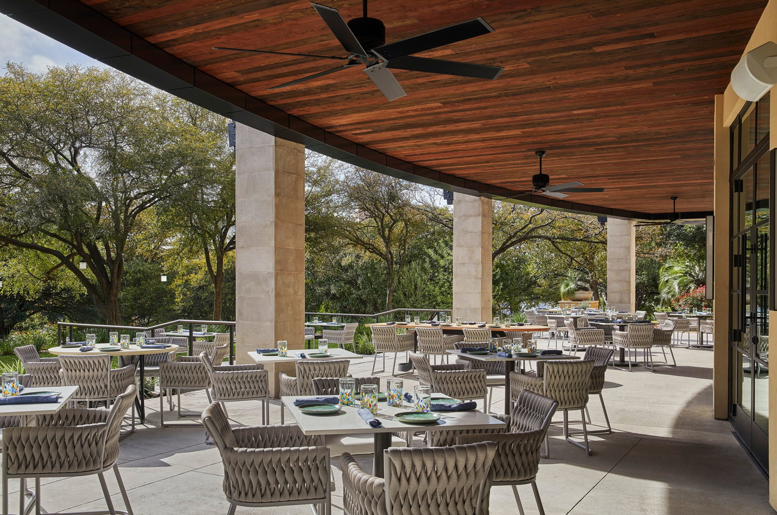 Four Seasons Hotel Austin - thumb 11