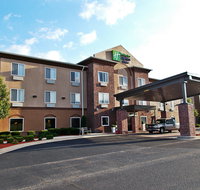 Holiday Inn Express Hotel  Suites - Accommodation Los Angeles