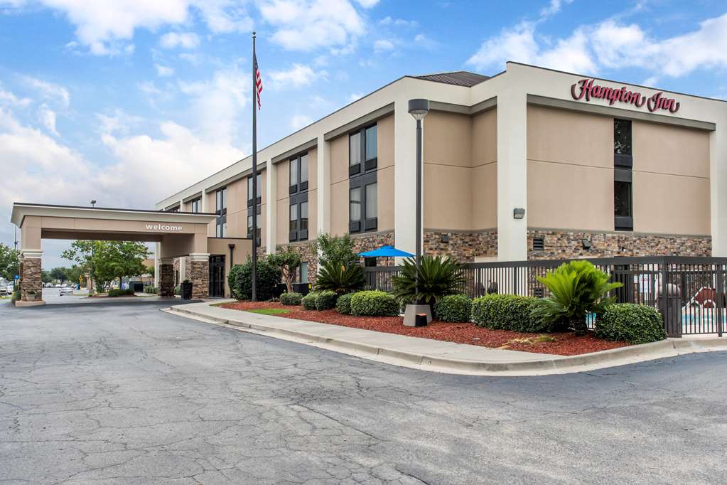 Hampton Inn Douglas - thumb 0