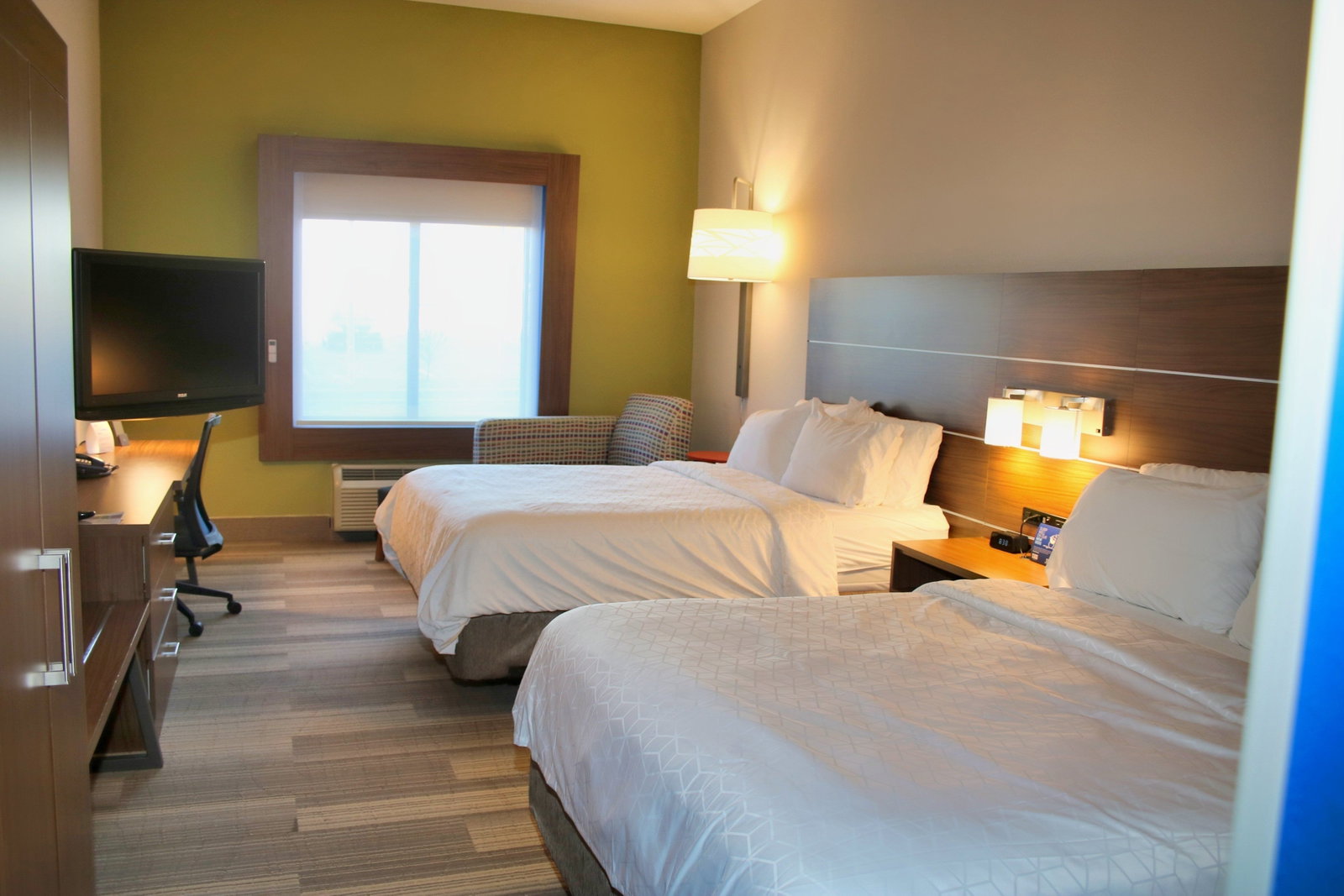 Holiday Inn Express - thumb 6