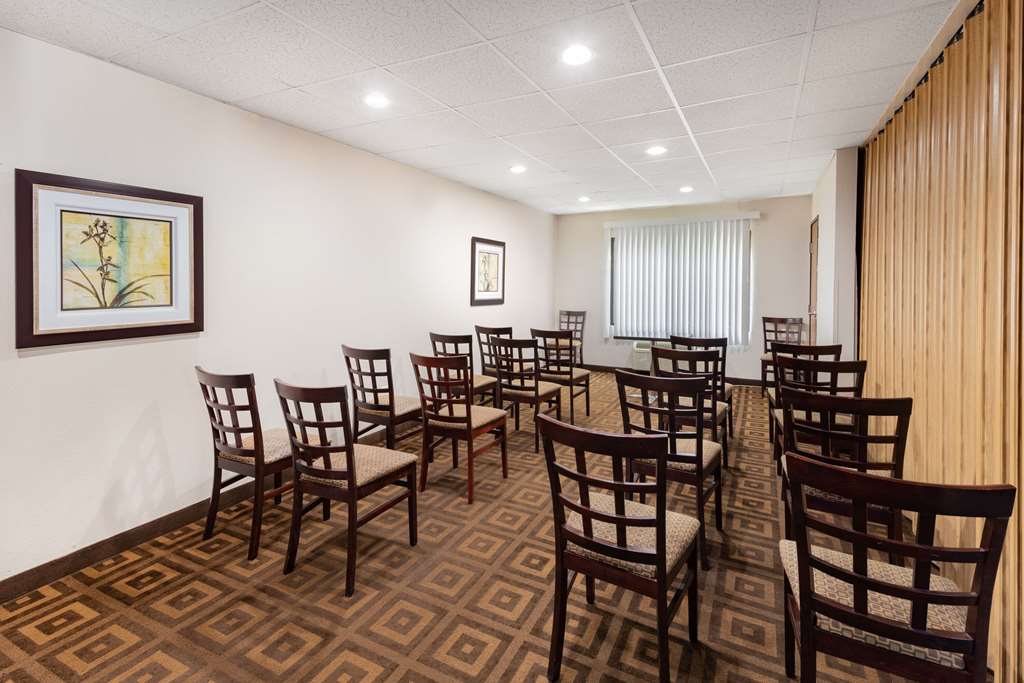 Baymont Inn & Suites Jesup - thumb 11